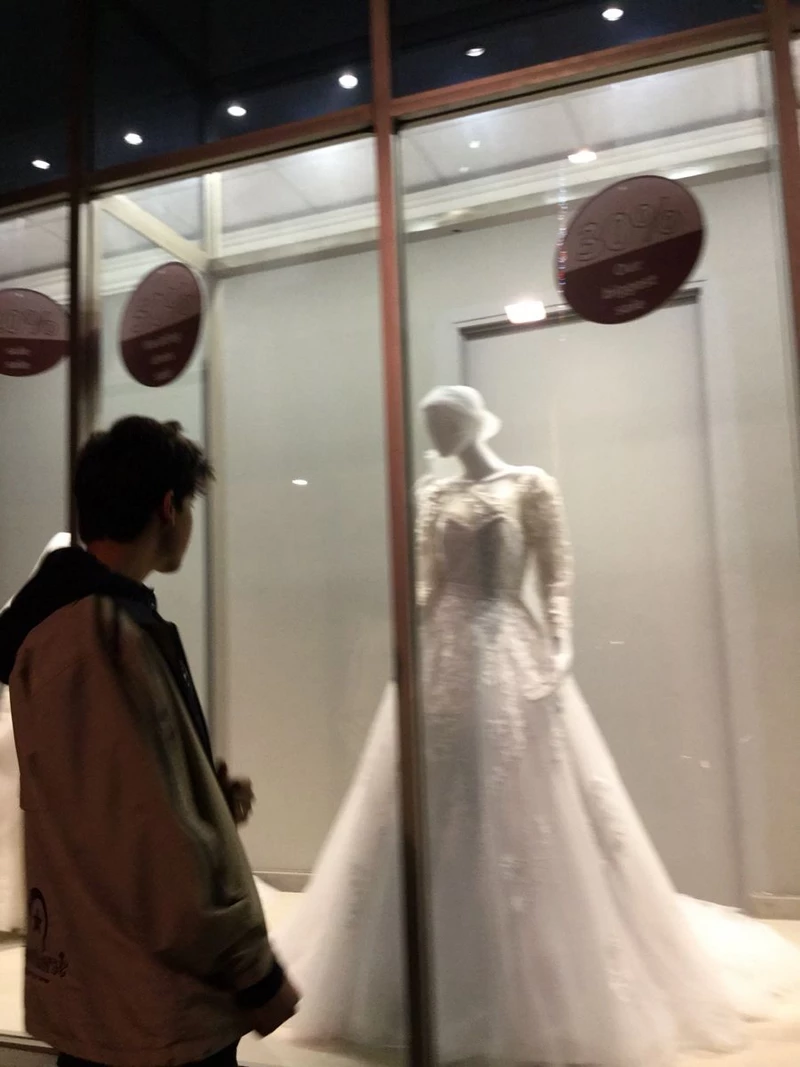 ảnh nhìn váy cưới 21