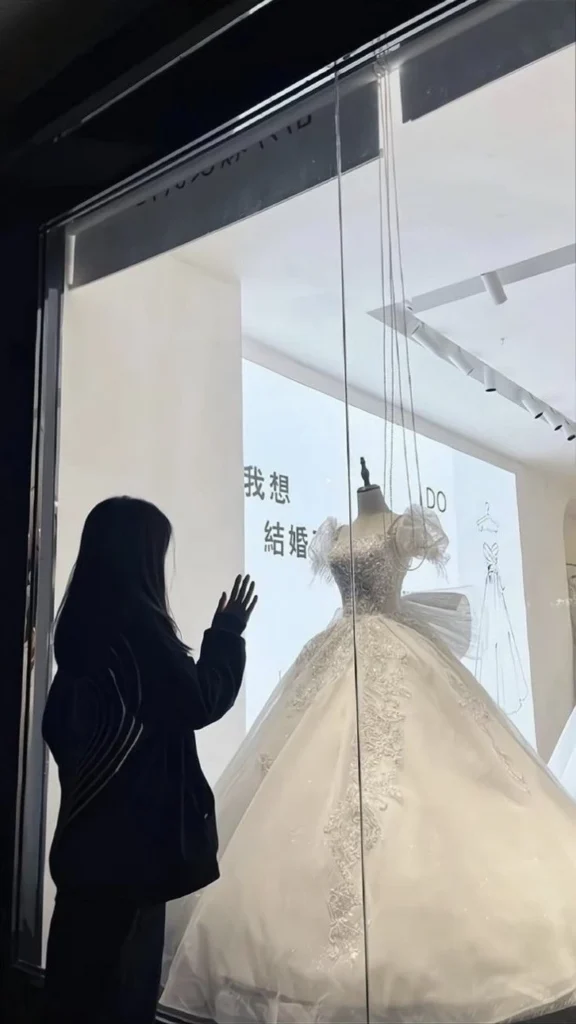 ảnh nhìn váy cưới 34