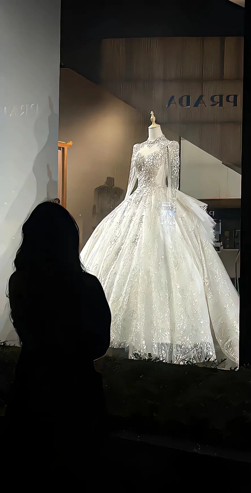 ảnh nhìn váy cưới 4