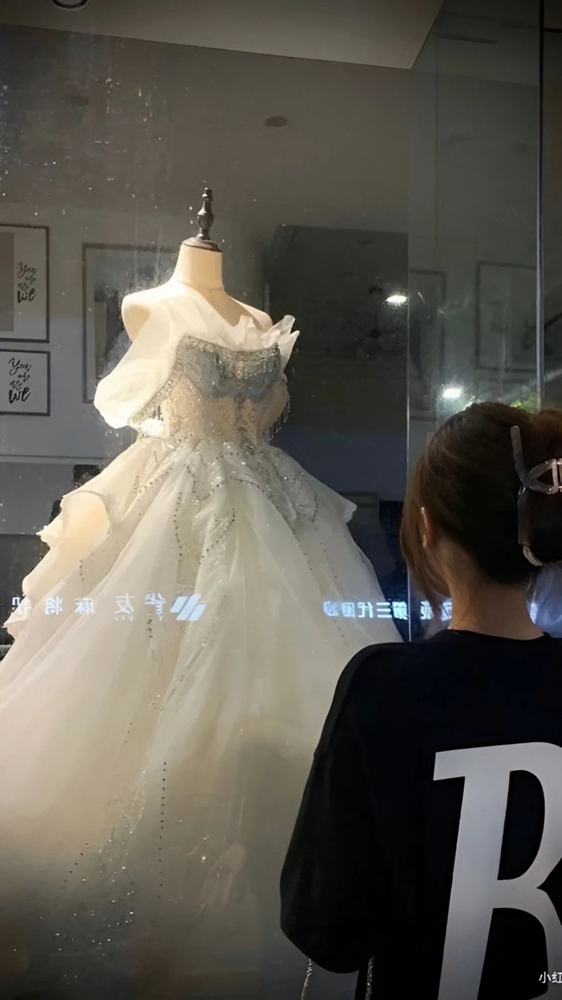 ảnh nhìn váy cưới 46