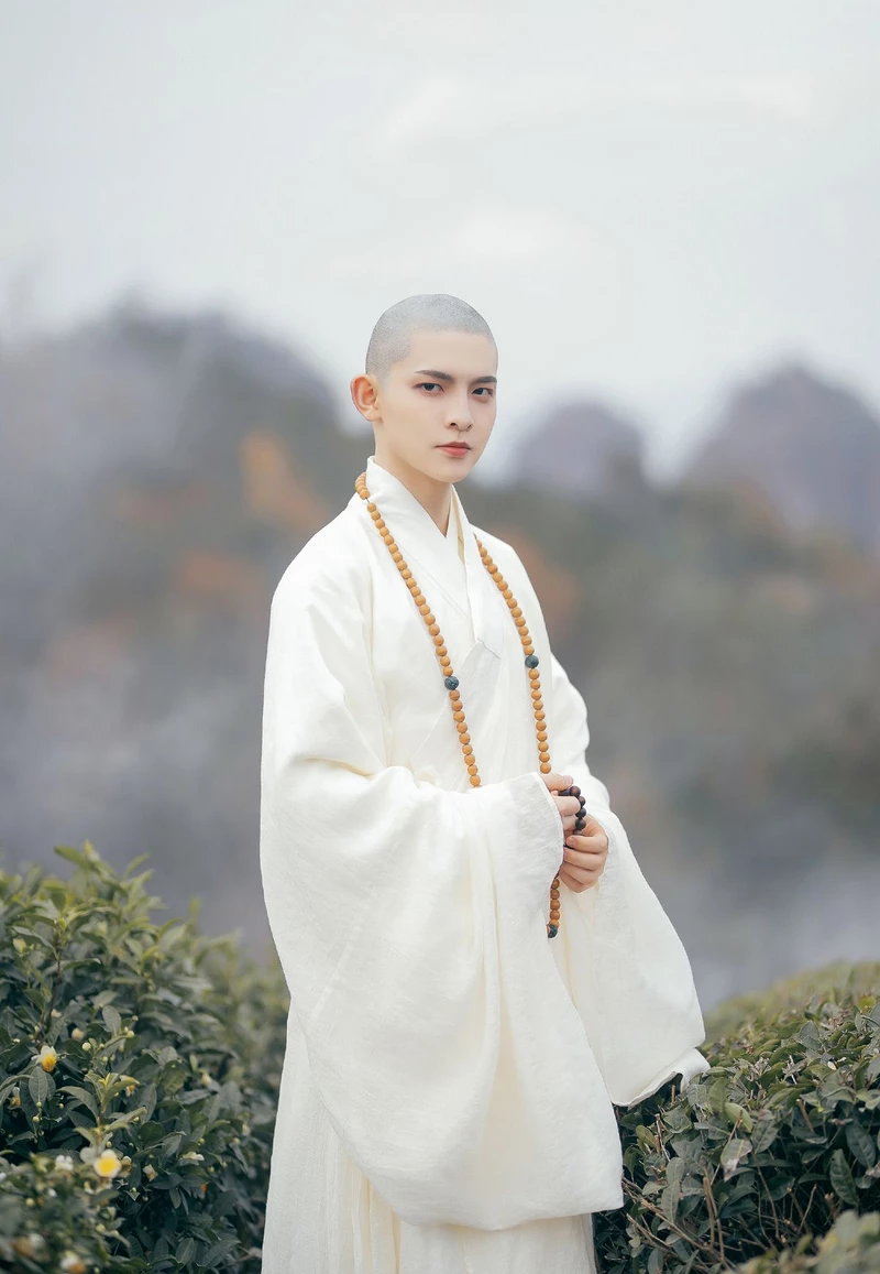 hình ảnh thầy tu 2