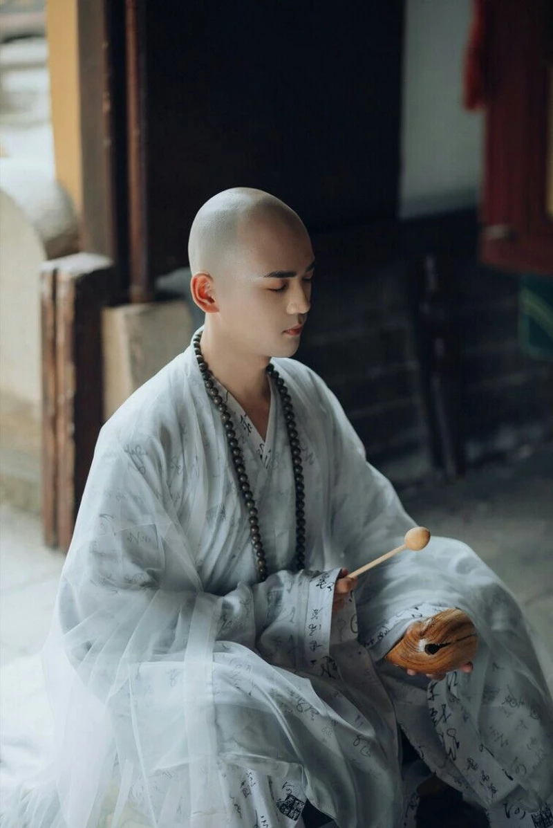 hình ảnh thầy tu 31