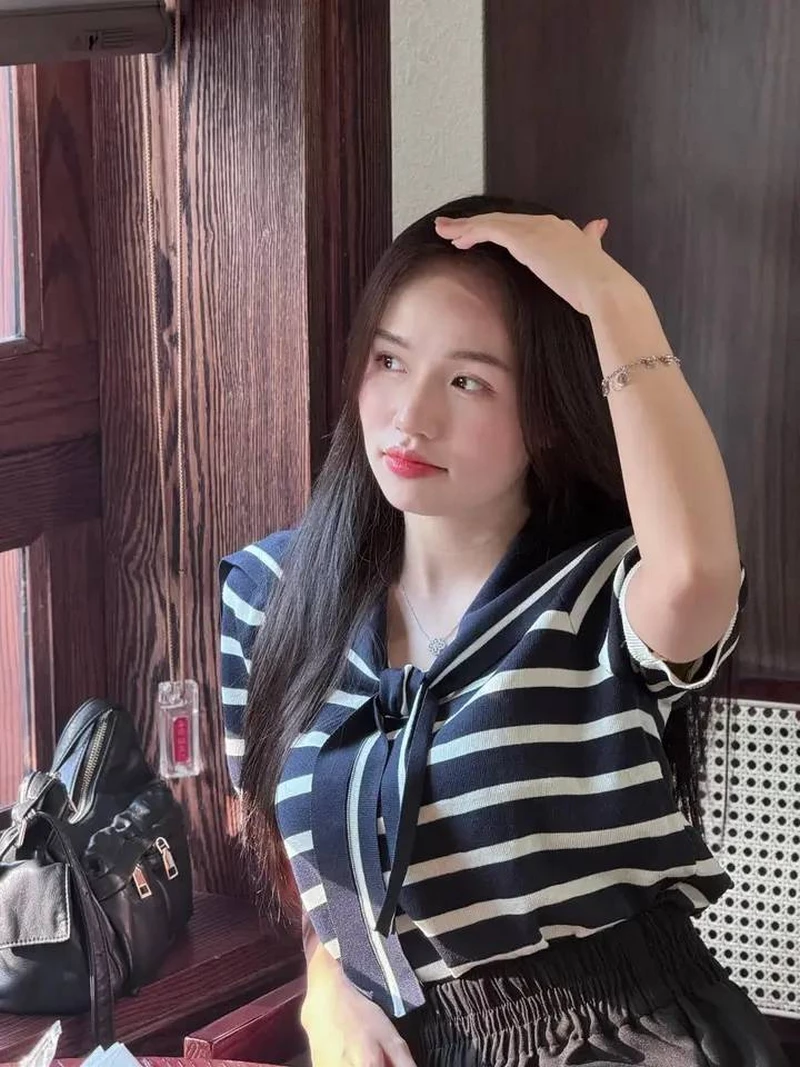 ảnh thị nhung 15