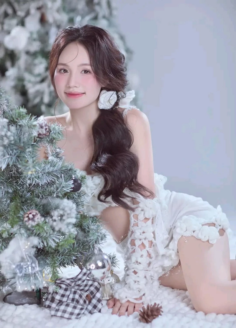 ảnh thị nhung 28