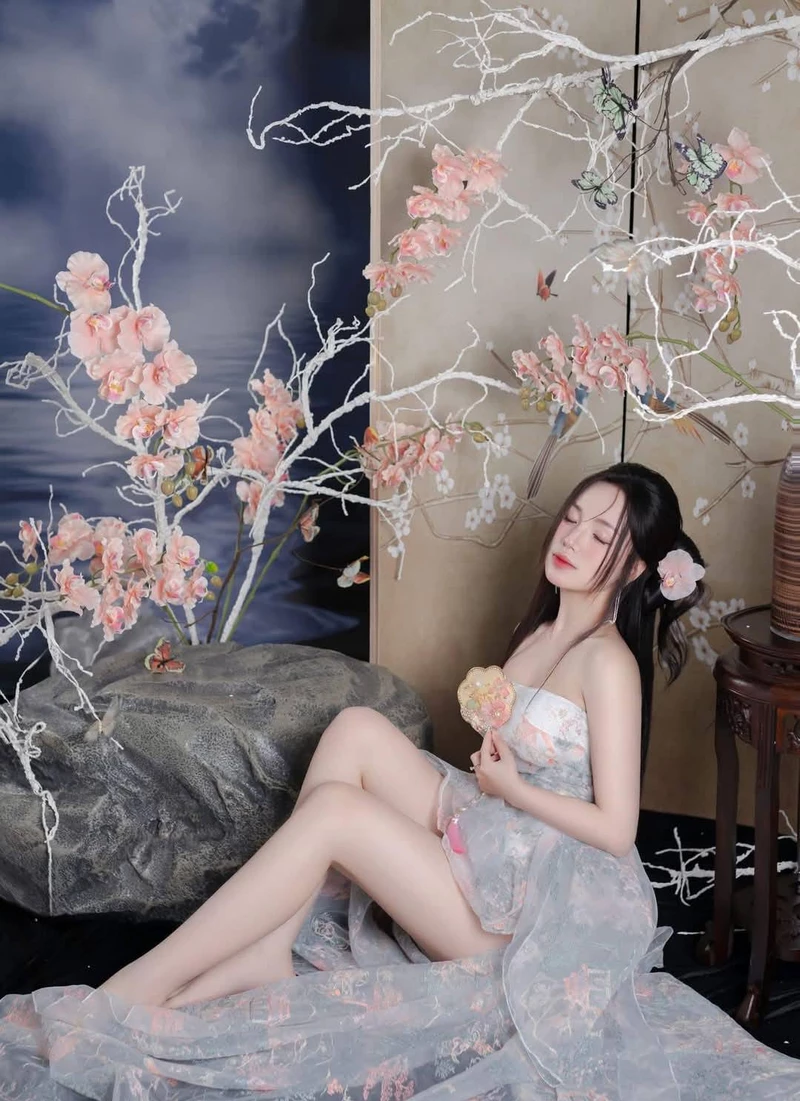 ảnh thị nhung 30