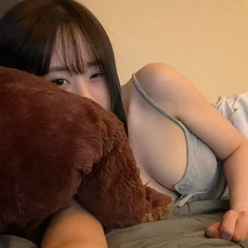 Ảnh Hot Girl Vú To Xinh Đẹp Chuẩn Idol TikTok