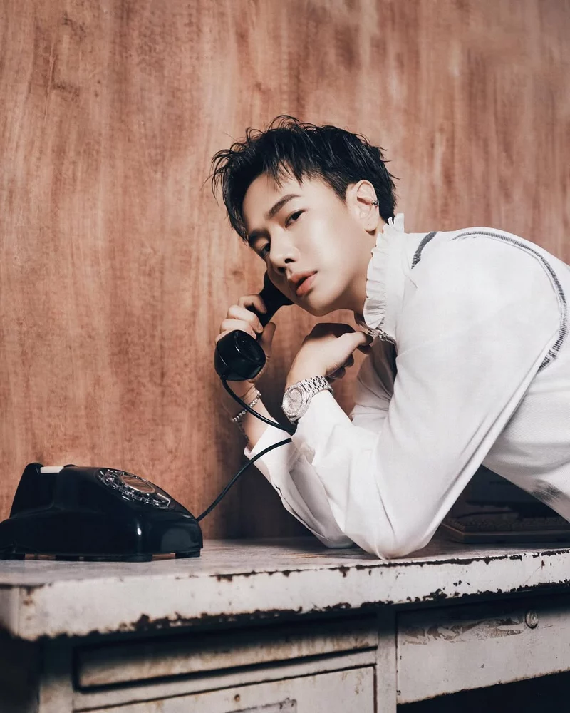 hình nền Lou Hoàng 11