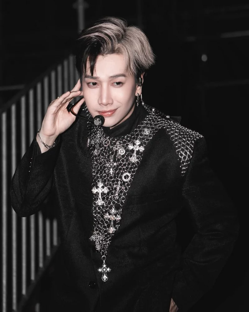 hình nền Lou Hoàng 17