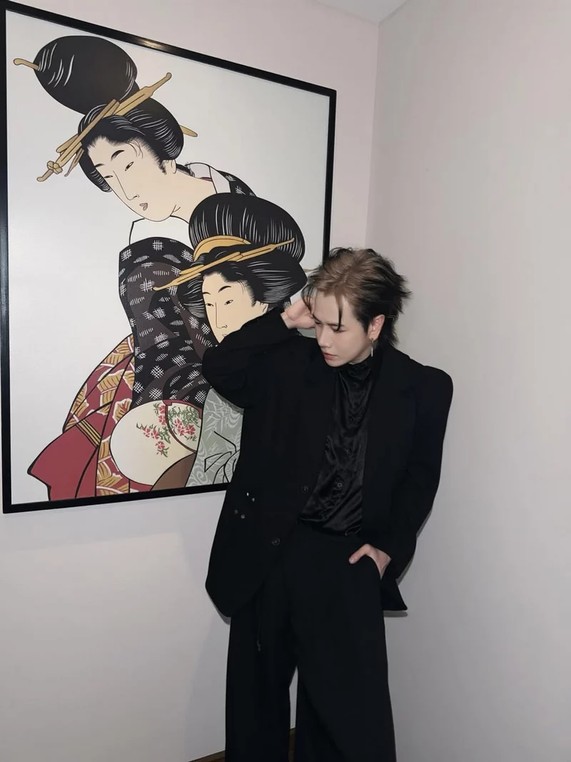 hình nền Lou Hoàng 27