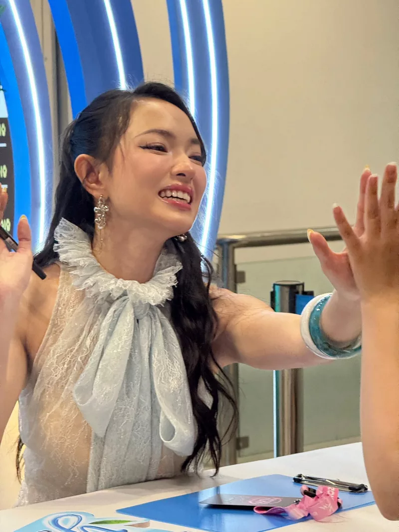 hình nền Châu Bùi 7