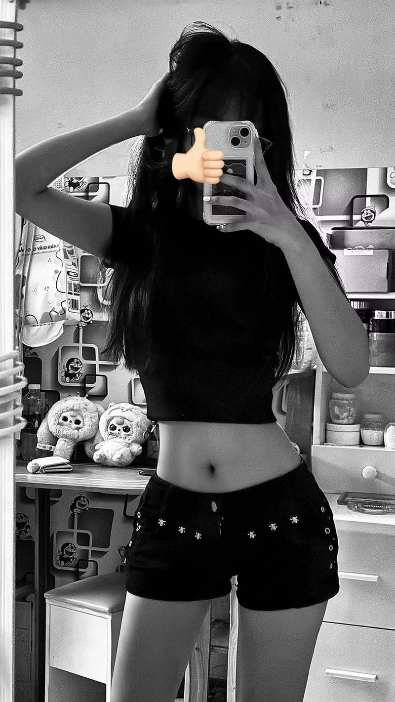 hình ảnh chụp trước gương 23