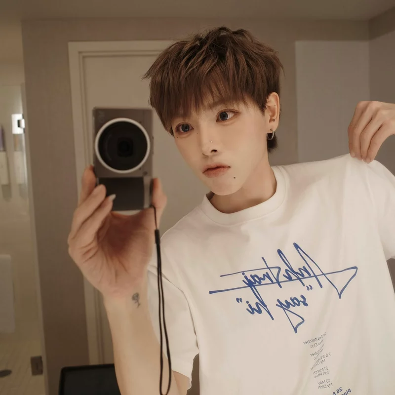 hình nền Đức Phúc 11