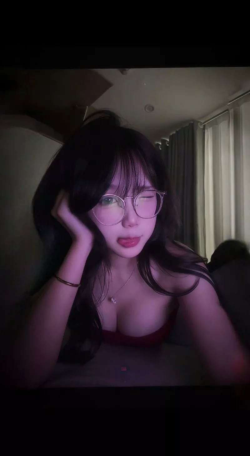 ảnh gái xinh ngực to 27