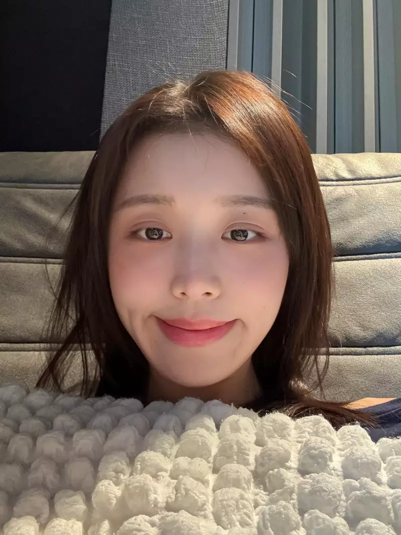 hình nền Han Sara 1