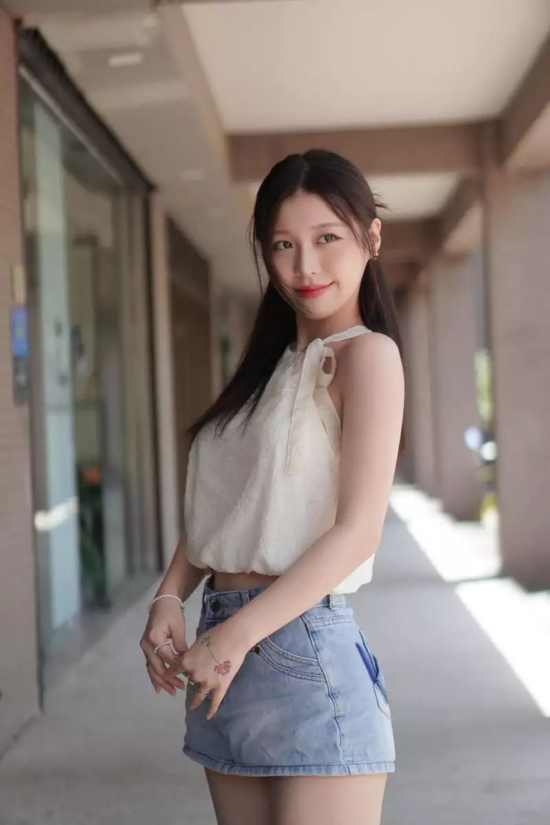 hình nền Han Sara 17