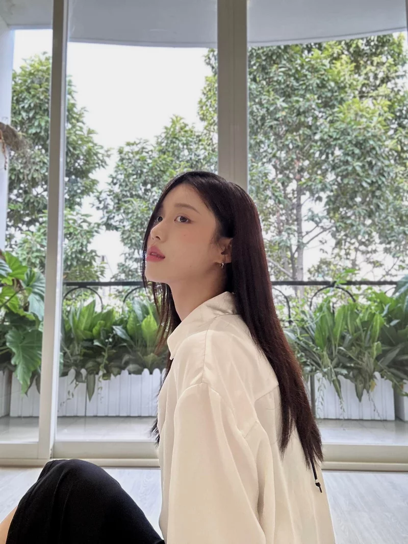 hình nền Han Sara 18