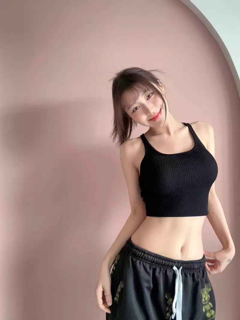 hình nền Han Sara 20