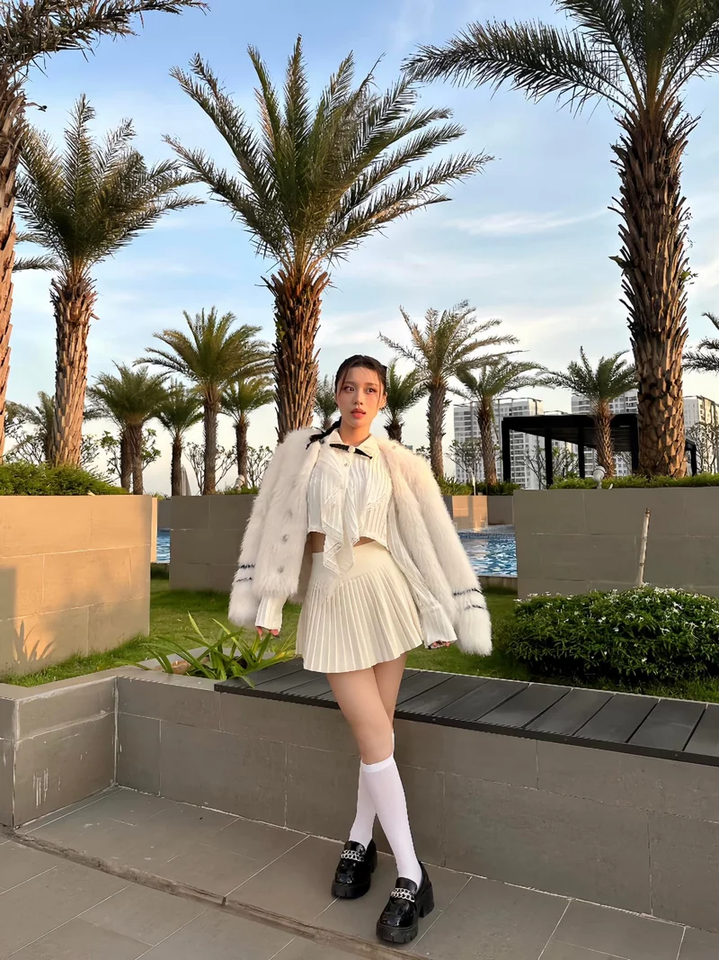 hình nền Han Sara 24