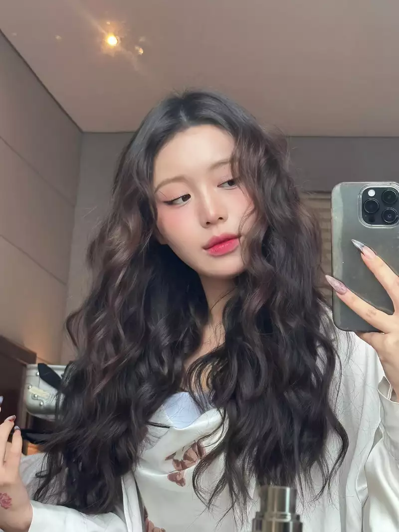 hình nền Han Sara 28