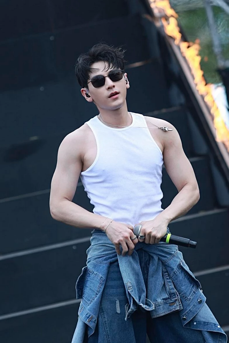 hình nền Isaac 22