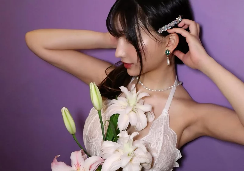 Hình ảnh Karen Yuzuriha đẹp tinh tế và nghệ thuật