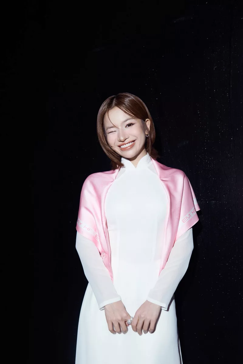 hình nền Lâm Bảo Ngọc 10