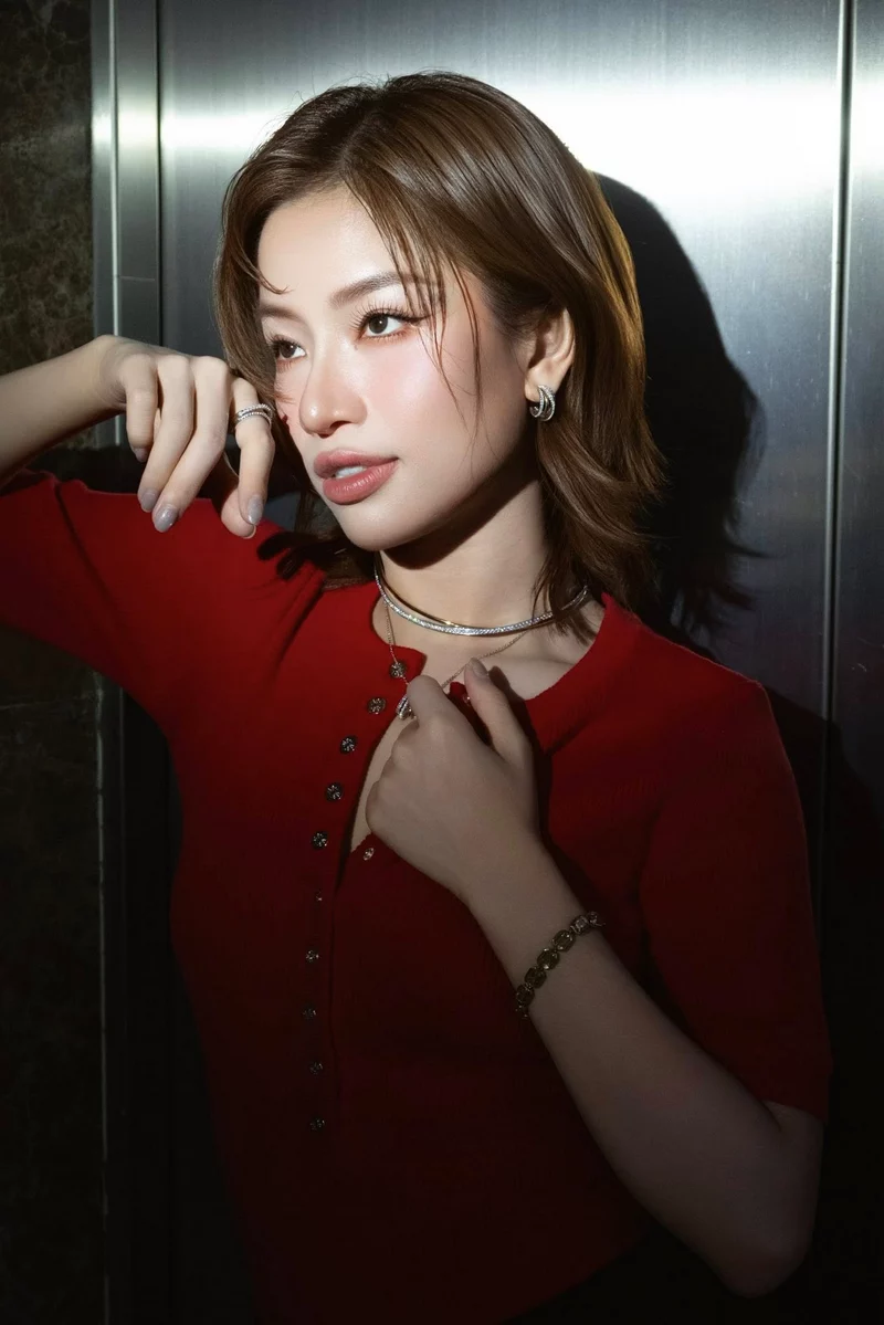 hình nền Lâm Bảo Ngọc 6