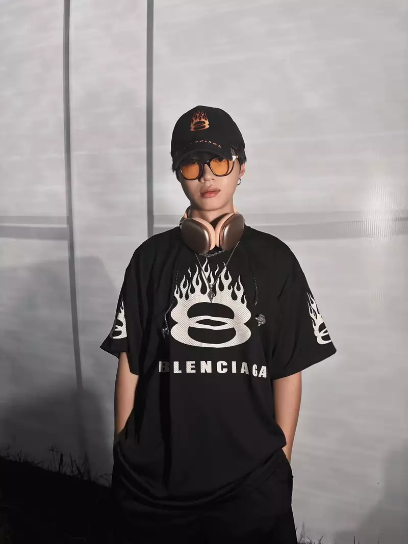 hình nền Low G 13