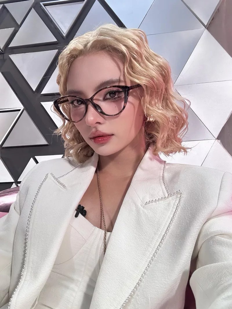 hình nền Maiquinn 12