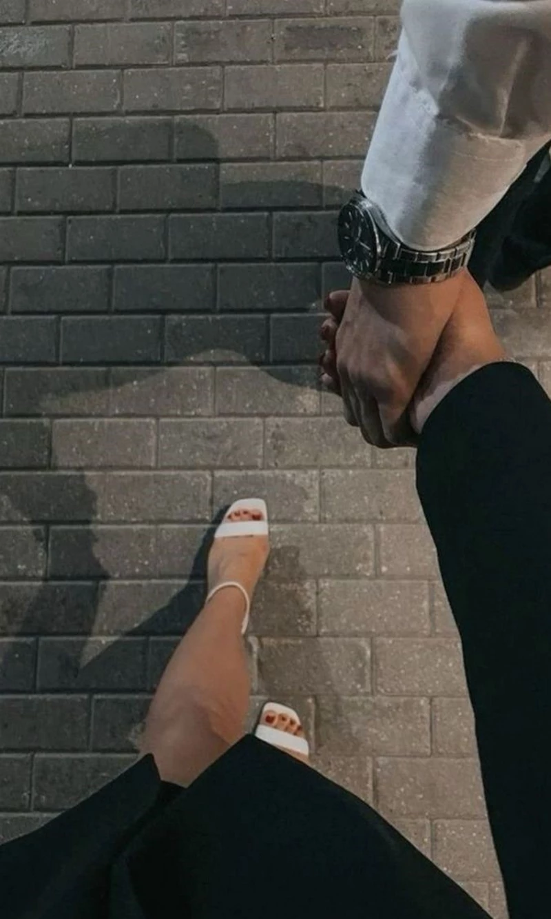 hình ảnh nắm tay người yêu 12