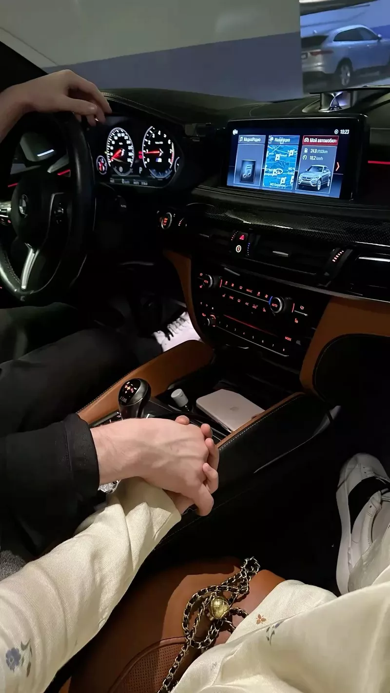 hình ảnh nắm tay người yêu 20