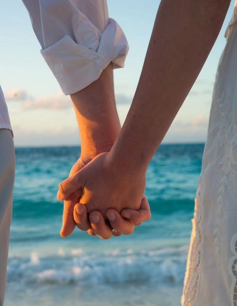 hình ảnh nắm tay người yêu 23