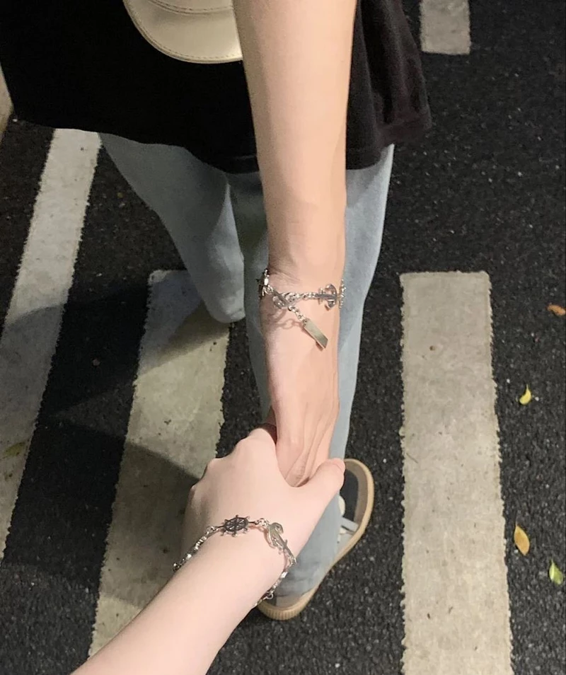 hình ảnh nắm tay người yêu 24