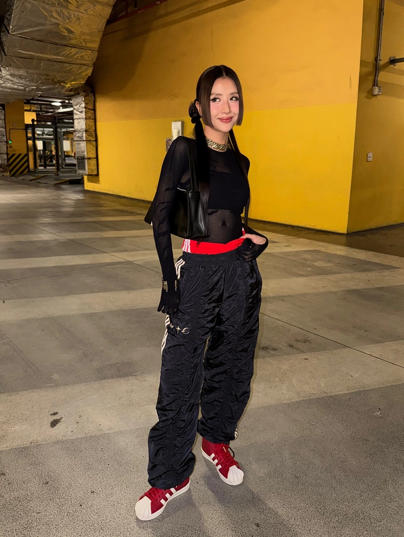 hình nền Quỳnh Anh Shyn 22