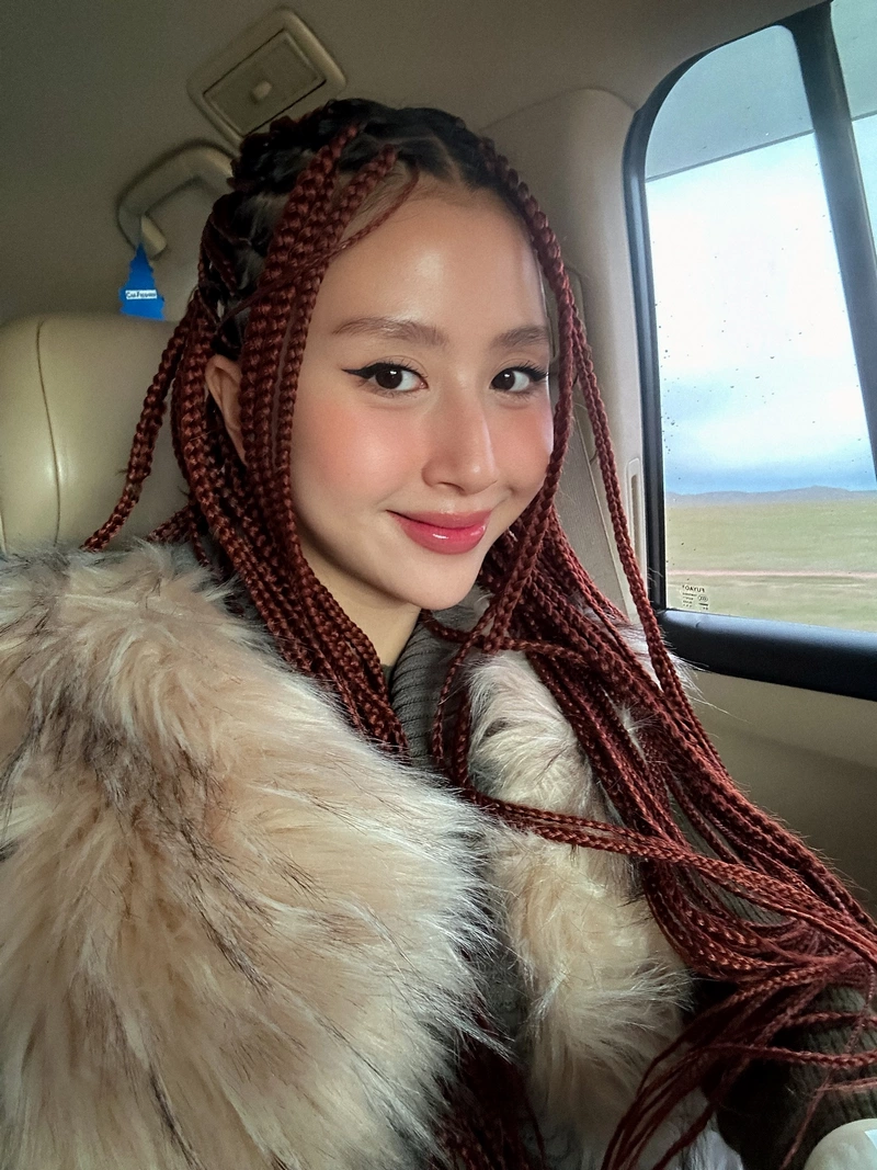 hình nền Quỳnh Anh Shyn 4