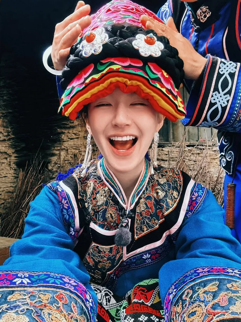 hình ảnh triệu lộ tư 15