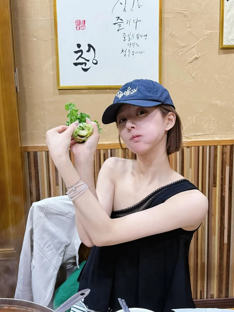 hình ảnh triệu lộ tư 16