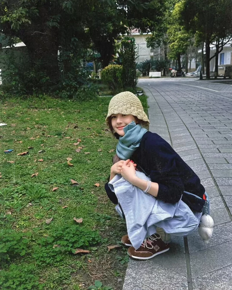 hình ảnh triệu lộ tư 4