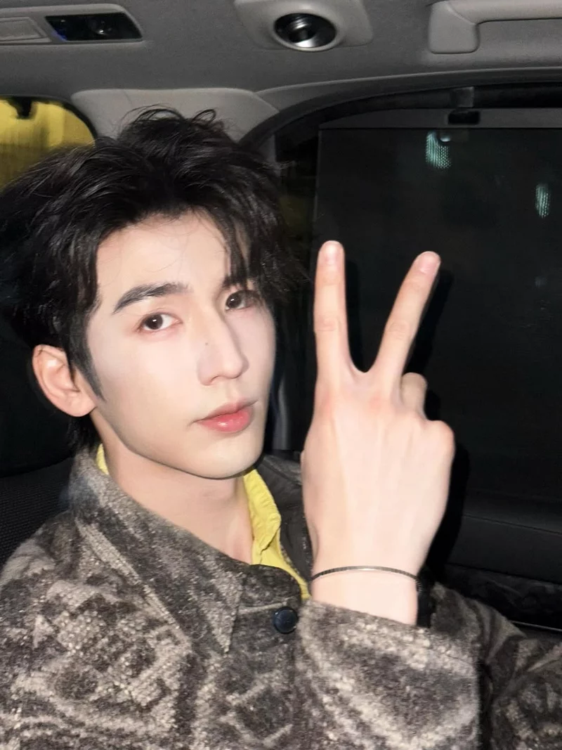 hình ảnh trương lăng hách 1