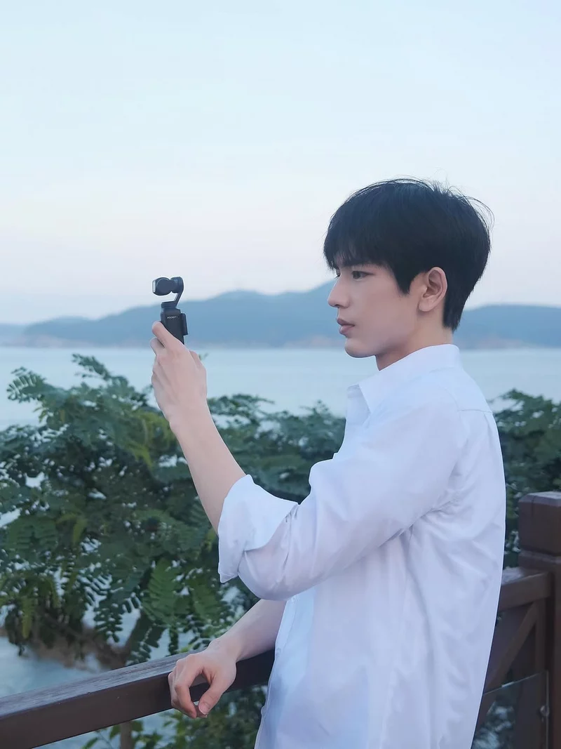 hình ảnh trương lăng hách 2