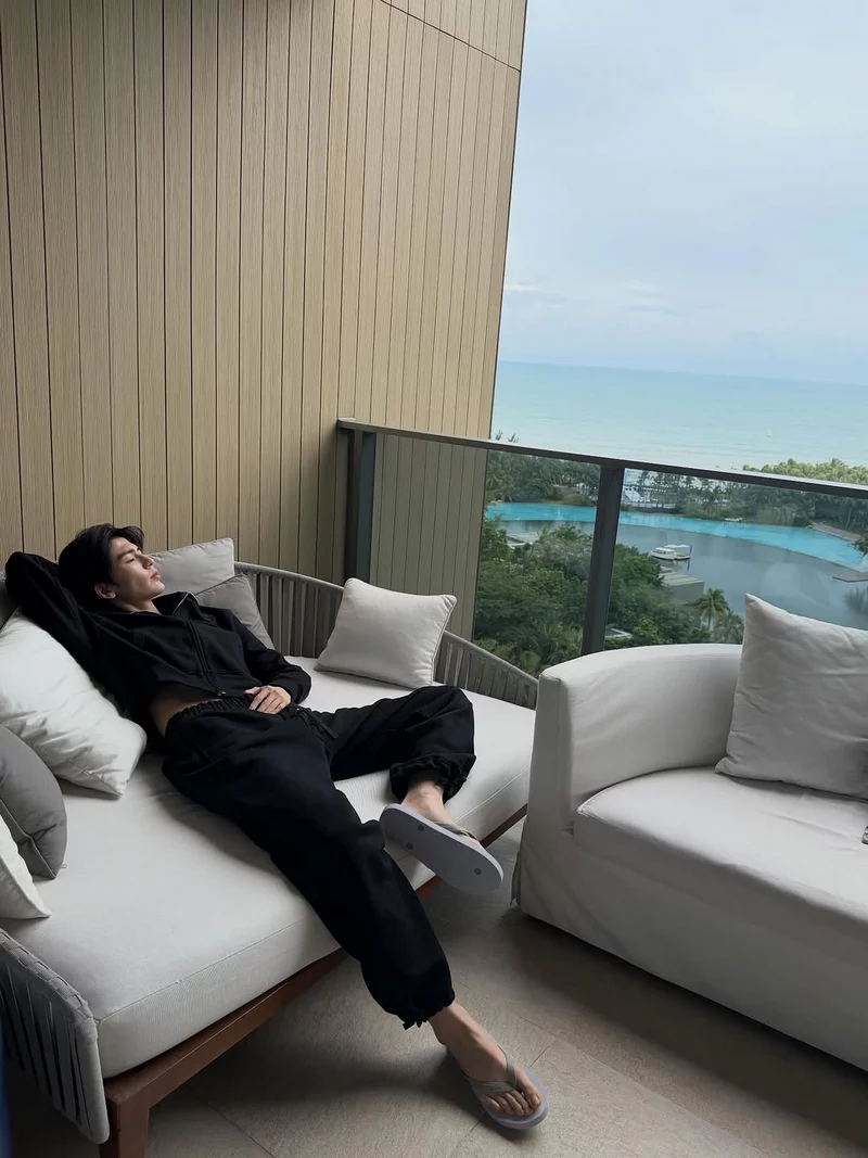 hình ảnh trương lăng hách 24