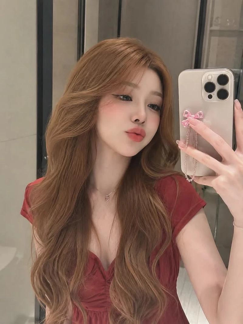 Ảnh Gái Xinh Trung Quốc Với Góc Chụp Toàn Thân Ấn Tượng