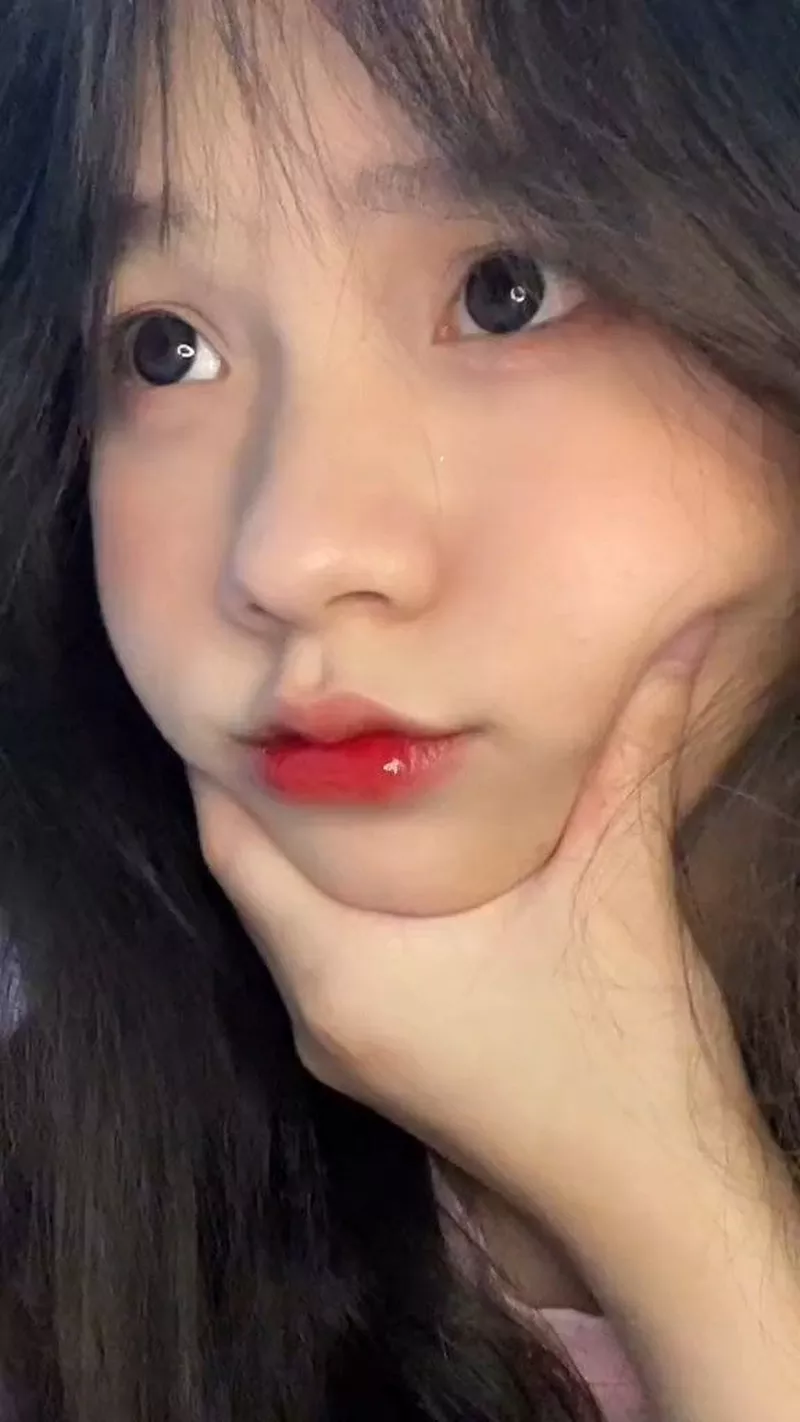 Ảnh gái xinh cute phù hợp làm hình nền điện thoại