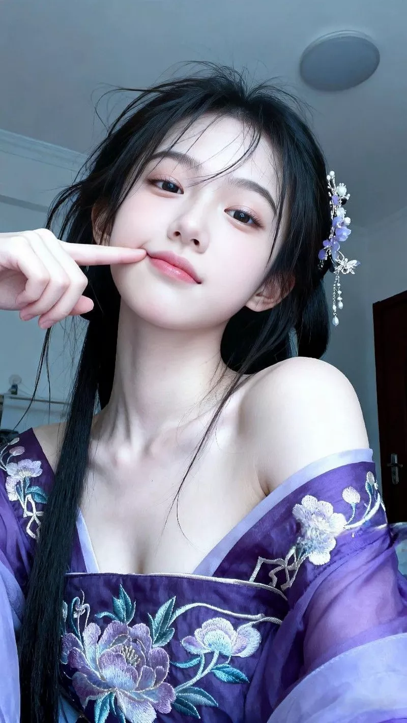 Gái xinh TikTok phong cách trong sáng ngọt ngào