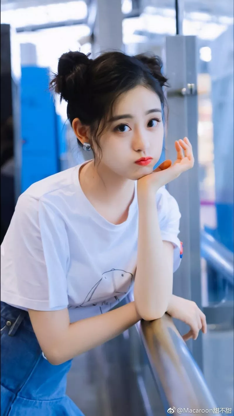 Gái xinh Trung Quốc với gương mặt baby đáng yêu