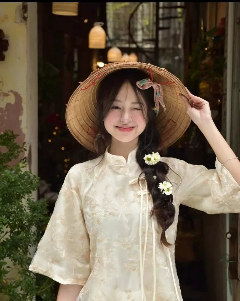 Gái xinh Việt Nam gây thương nhớ từ ánh nhìn đầu tiên