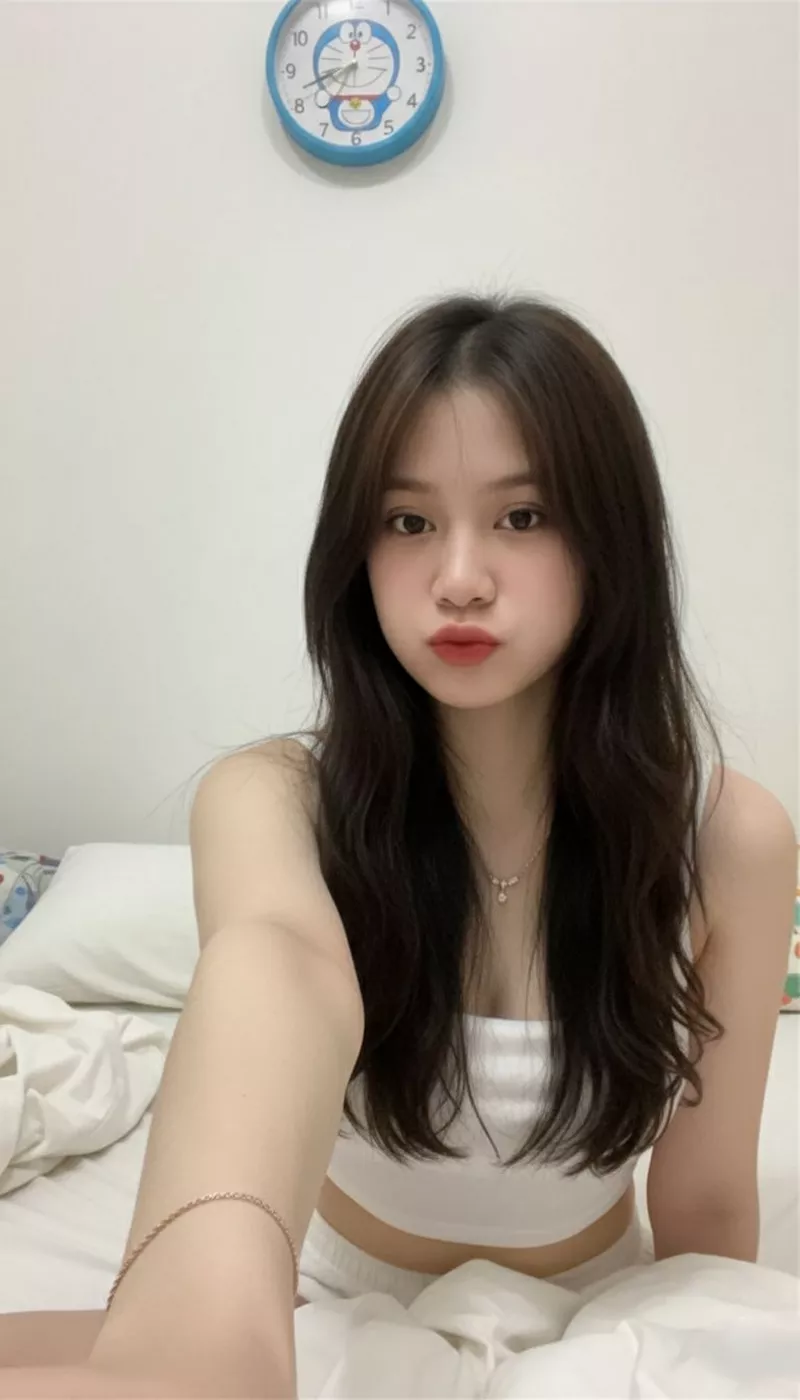 Gái xinh Việt Nam mang vẻ đẹp trong sáng và tinh tế