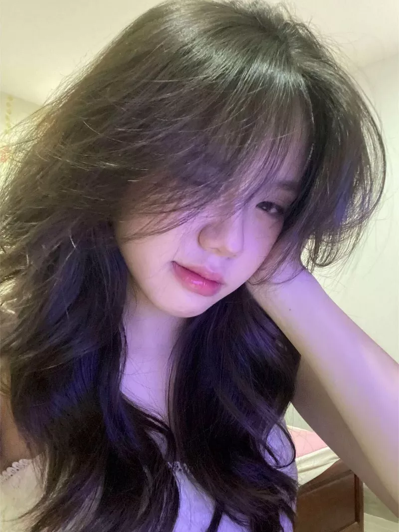 Gái xinh Việt Nam trẻ trung năng động