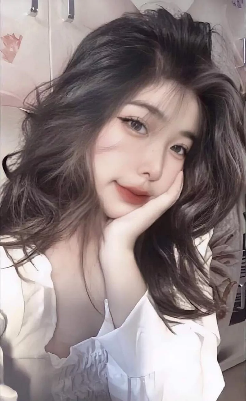 Gái xinh Việt mang vẻ đẹp thanh xuân rạng rỡ