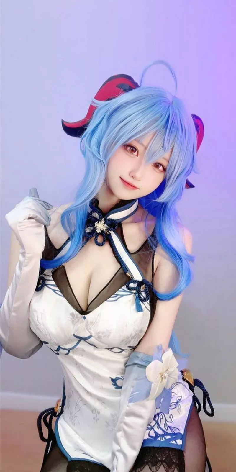 Gái xinh cosplay anime tạo dáng dễ thương